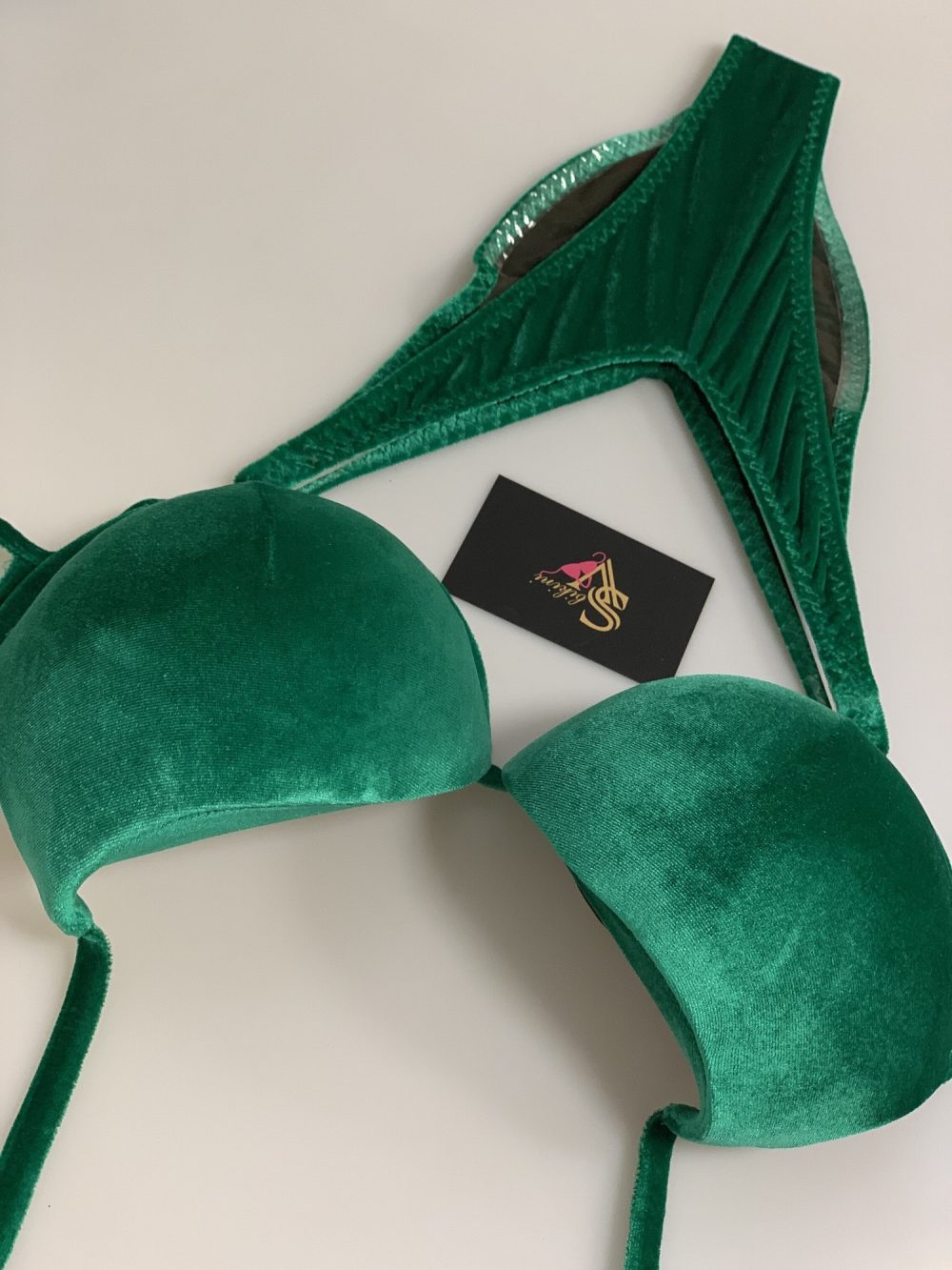 Bright Green Velvet Base - Image 1